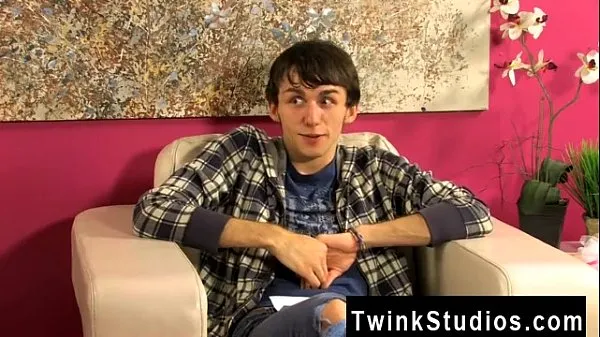 Video Gay twinks Alex Todd leads the conversation here and ultimately năng lượng mới