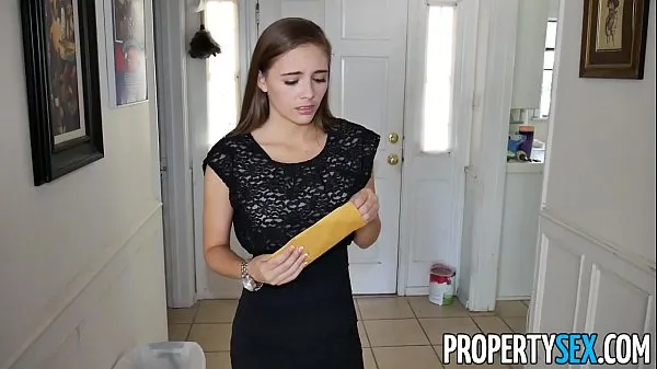 Nowe filmy PropertySex - Hot petite real estate agent makes hardcore sex video with client energii