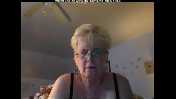 Új Busty Blonde Granny With Glasses Masturbate energia videók