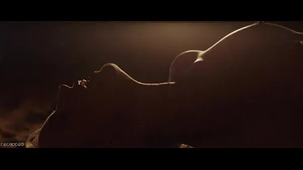 Новые Дианна Агрон, Пас де ла Уэрта - голая (2015) HD 720p энергетические видео
