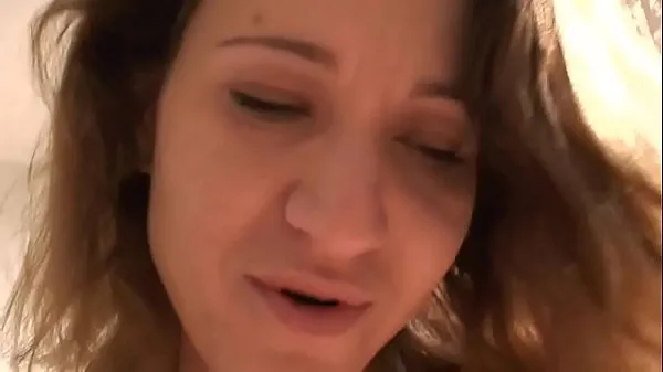 Video energi Husband licks lover's cum in wife's pussy baru