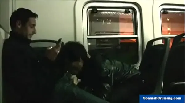 Video tenaga Str8 Dude Serviced on a Train baharu