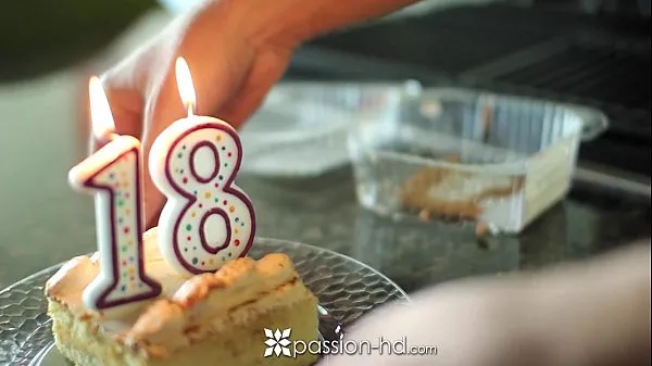 Nieuwe Passion-HD - Cassidy Ryan naughty 18th birthday gift energievideo's