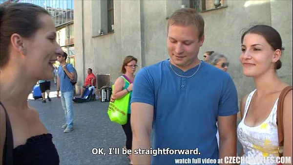 Uudet CZECH COUPLES Young Couple Takes Money for Public Foursome energiavideot