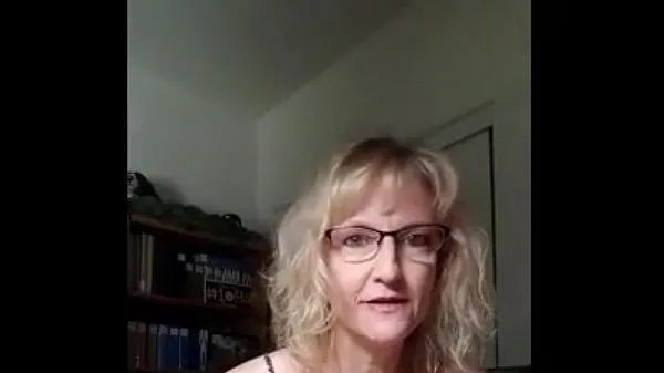 New mature milf loves watching porn and masturbating energy Videos