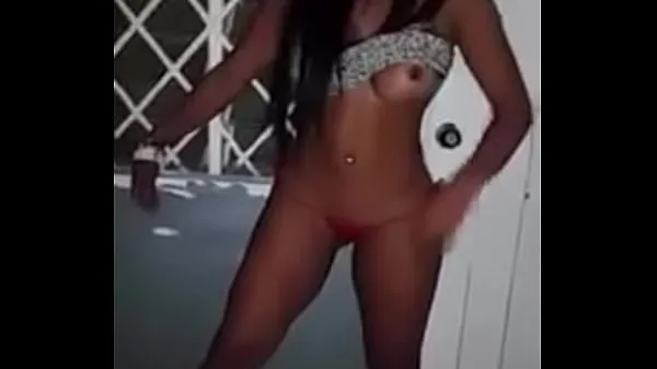 Video energi Cali model Kathe Martinez detained by the police strips naked baru