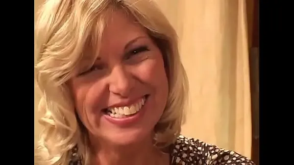 Novi videoposnetki You really can't say no to this milf! Vol. 6 energije