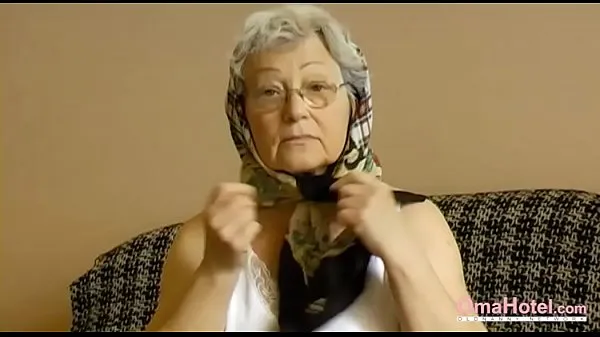 Ny OmaHoteL Horny Grandma Toying Her Hairy Pussy energi videoer