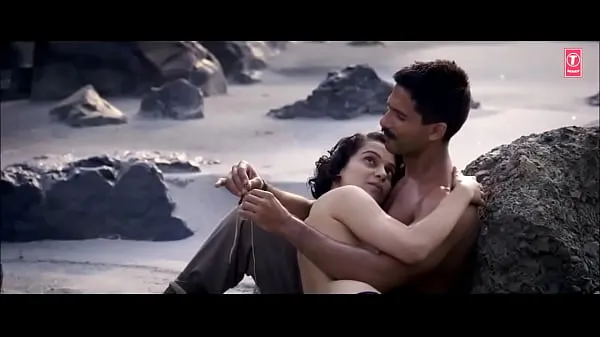 Novi videoposnetki Kangana Ranaut Topless nude scene energije