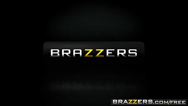 Nieuwe Brazzers - Big Tits at Work - (Lauren Phillips, Lena Paul) - Trailer preview energievideo's