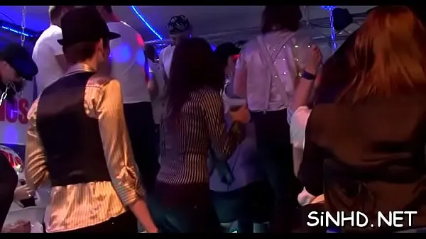 Nová Seductive dancing with takingly pretty babes energetika Videa