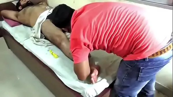 Video tenaga hairy indian getting massage baharu