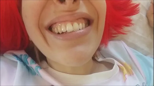 مقاطع فيديو جديدة للطاقة Chantal lets you explore her mouth: teeth, saliva, gums and tongue .. would you like to go in