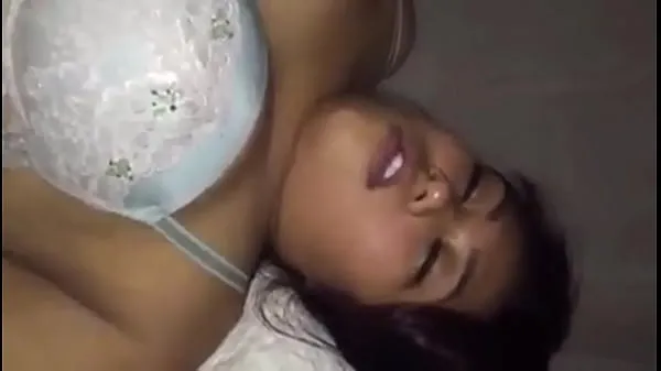 วิดีโอพลังงานSome moans when she is penetratedใหม่