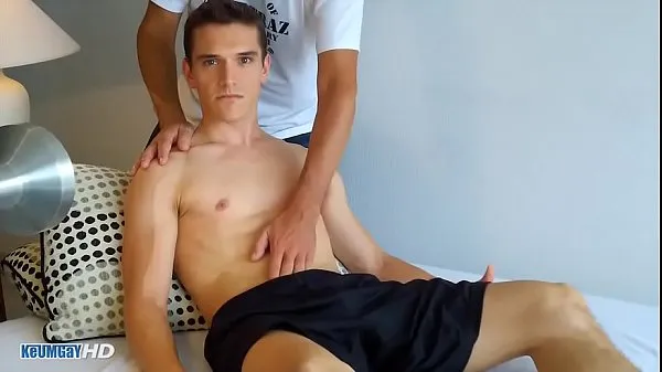 Nowe filmy Christophe French sea guard gets wanked his huge cock by 2 guys in spite of him energii