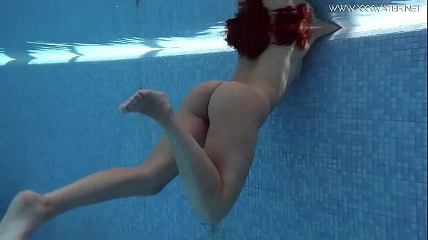 Nya Diana Rius with hot tits touches her body underwater energivideor