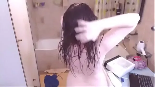 Video Spy on your beautiful while she dries her long hair năng lượng mới