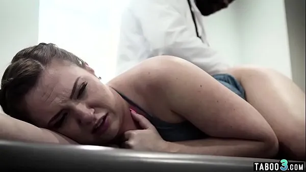 مقاطع فيديو جديدة للطاقة Big black cocked doctor fucked her innocent patient