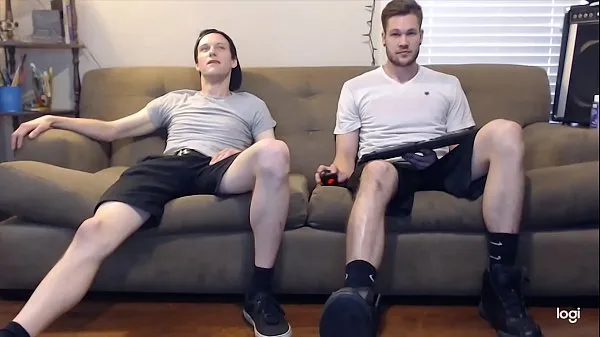 Uudet Couple dudes jerked off without knowing it was being recorded energiavideot