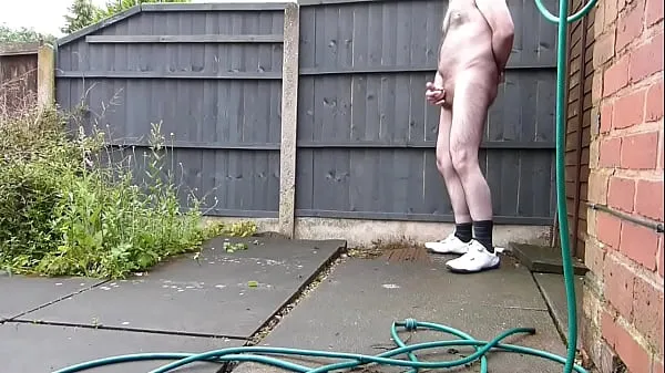 نئی Wet Wank In The Garden Was So Noisy I Got Scared The Neighbours Might Hear توانائی کی ویڈیوز