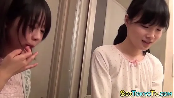 Video tenaga Japanese teen fingering baharu