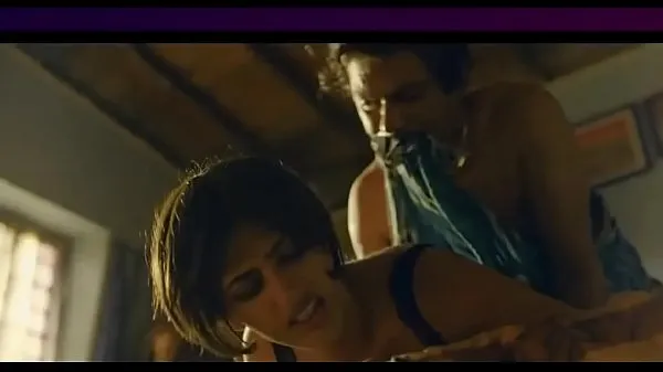 Novi videoposnetki Nawazuddin Siddiqui Fucking video | Bollywood actor sex in movie energije