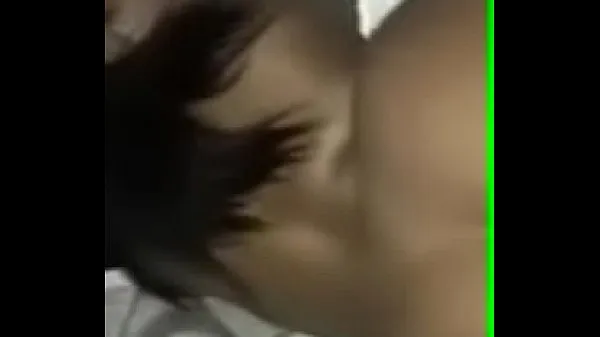 Video Lesbian couple fucking with a strap-on năng lượng mới