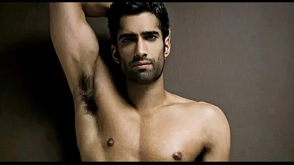 新Desi Male Model naked photoshoot能源视频