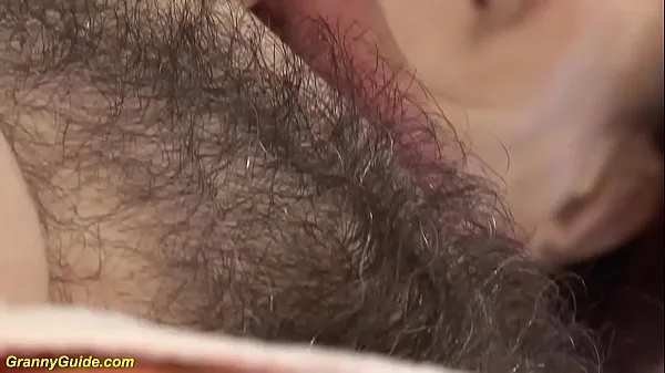 Nové videá o curvy fucked by her hairdresser energii