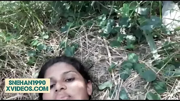 Video tenaga Me fucked my lover in Forest baharu