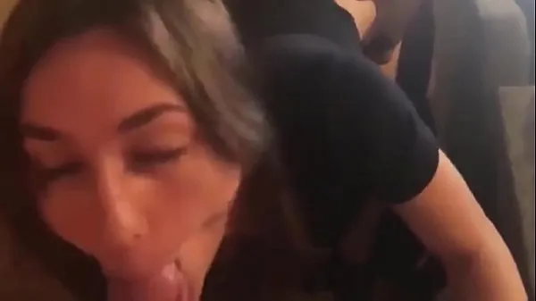 New Amateur Italian slut takes two cocks energi videoer