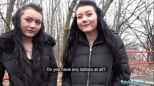 Nieuwe Public Agent Real Twins stopped on the street for indecent proposals energievideo's