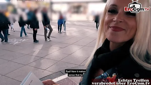 新Skinny mature german woman public street flirt EroCom Date casting in berlin pickup能源视频
