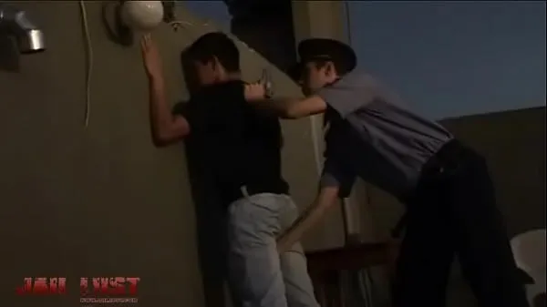 مقاطع فيديو جديدة للطاقة Twinky spy gets anal punishment from horny gay cop