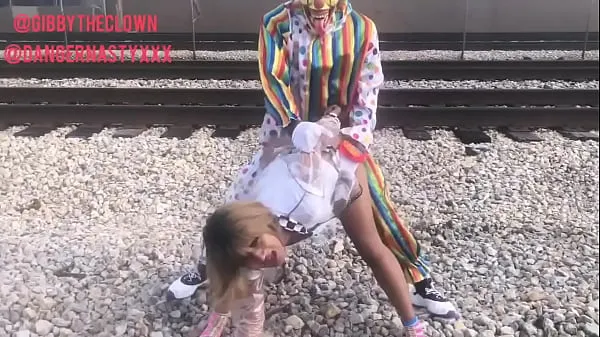 مقاطع فيديو جديدة للطاقة Gibby The Clown fucks DangerNastyxxx