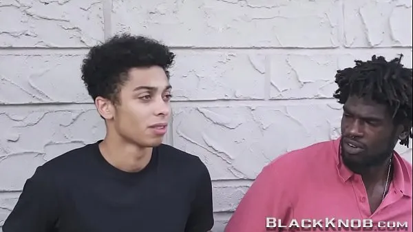 Nieuwe Gay teen rides black schlong energievideo's