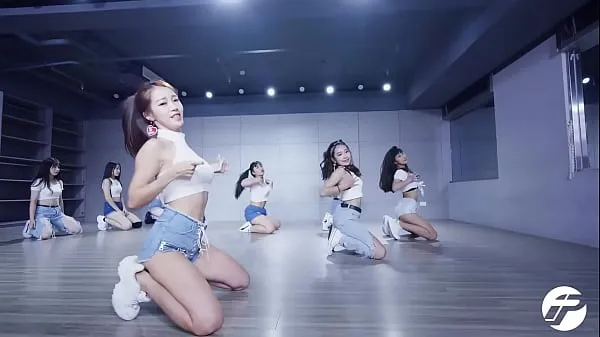 New Public Account [Meow Dirty] Hyuna Super Short Denim Hot Dance Practice Room Version energi videoer