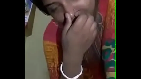 Novi videoposnetki Indian girl undressing energije