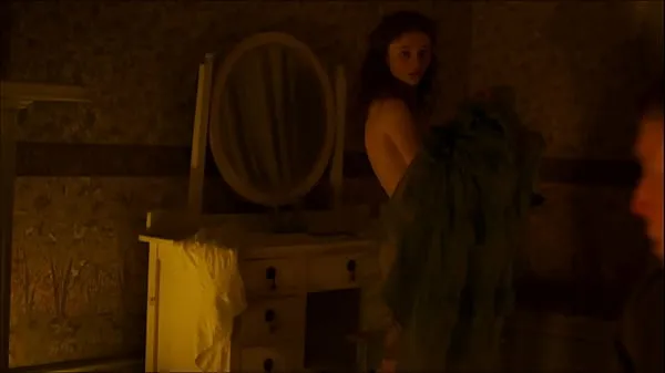 Nya Thomasin McKenzie ass, sideboob - TRUE HISTORY OF THE KELLY GANG - Kiwi teen actress, rear nude, in front of man, teasing energivideor