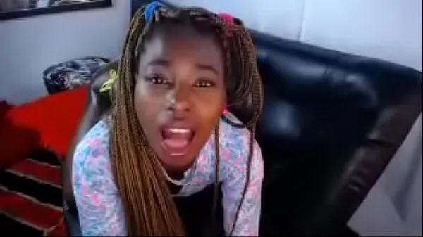Nieuwe Who is this black teen anal energievideo's