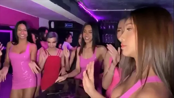 Novi videoposnetki Latina T-girl whore is a cocksucker and a prostitute energije
