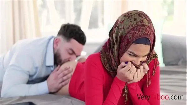New My Virgin StepSister In Hijab Fucked- Maya Farrell energi videoer