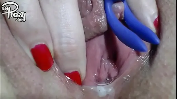 Video tenaga Wet bubbling pussy close-up masturbation to orgasm, homemade baharu