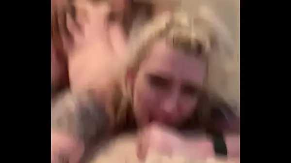Video energi Clapping tatted white girl baru