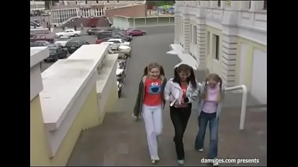 نئی Foursome with teens توانائی کی ویڈیوز