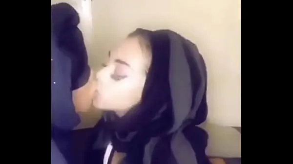 新2 Muslim Girls Twerking in Niqab能源视频