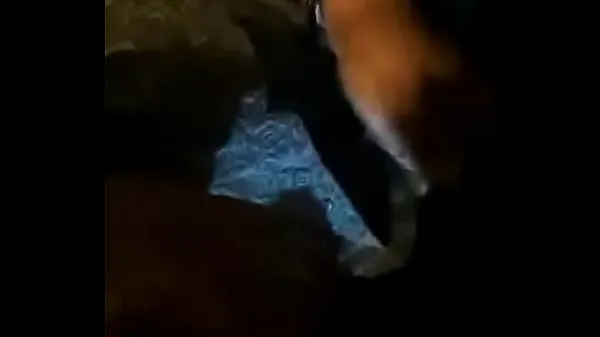 Video energi Old white man sucking a huge black dick in the truck baru