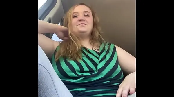 Új Beautiful Natural Chubby Blonde starts in car and gets Fucked like crazy at home energia videók