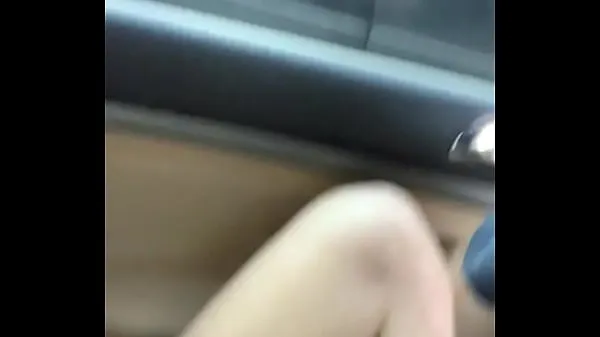 Nuovi video sull'energia Cute male jerks public in car