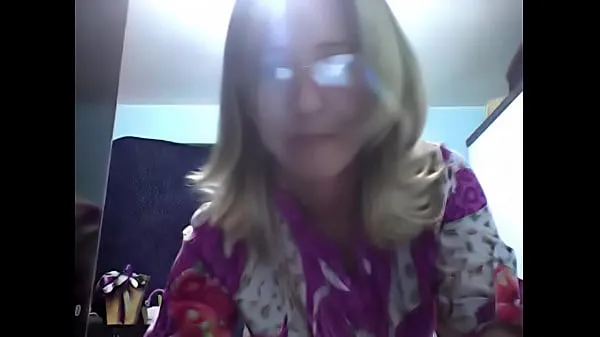 نئی Married exhibitionist on webcam توانائی کی ویڈیوز